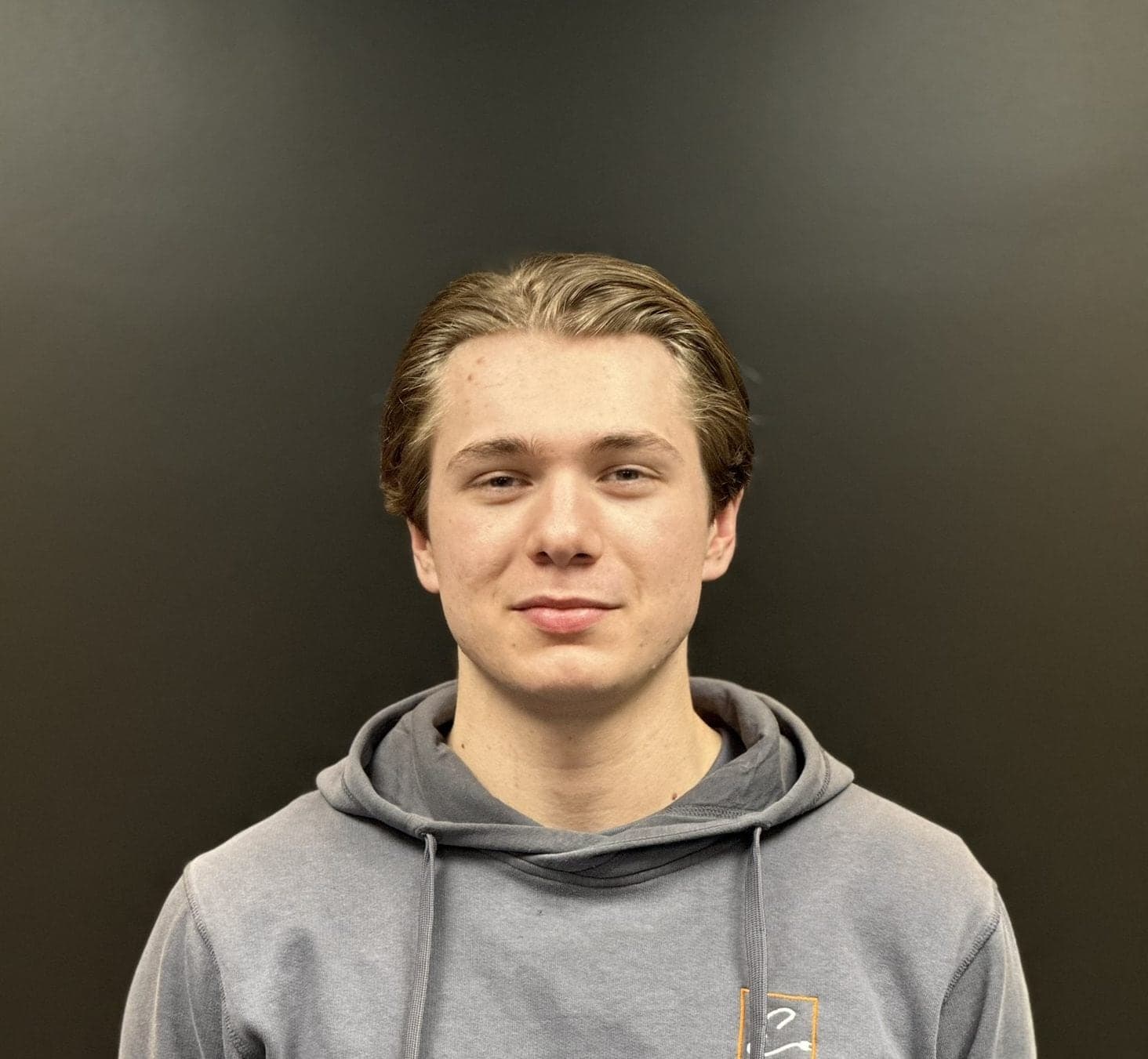 Aron Holstad